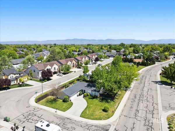 2560 N Richter Ave, Meridian, ID 83646
