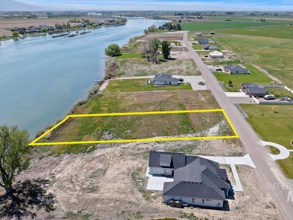 TBD 250 ln E Lot 7 Block 2, Rupert, ID 83350