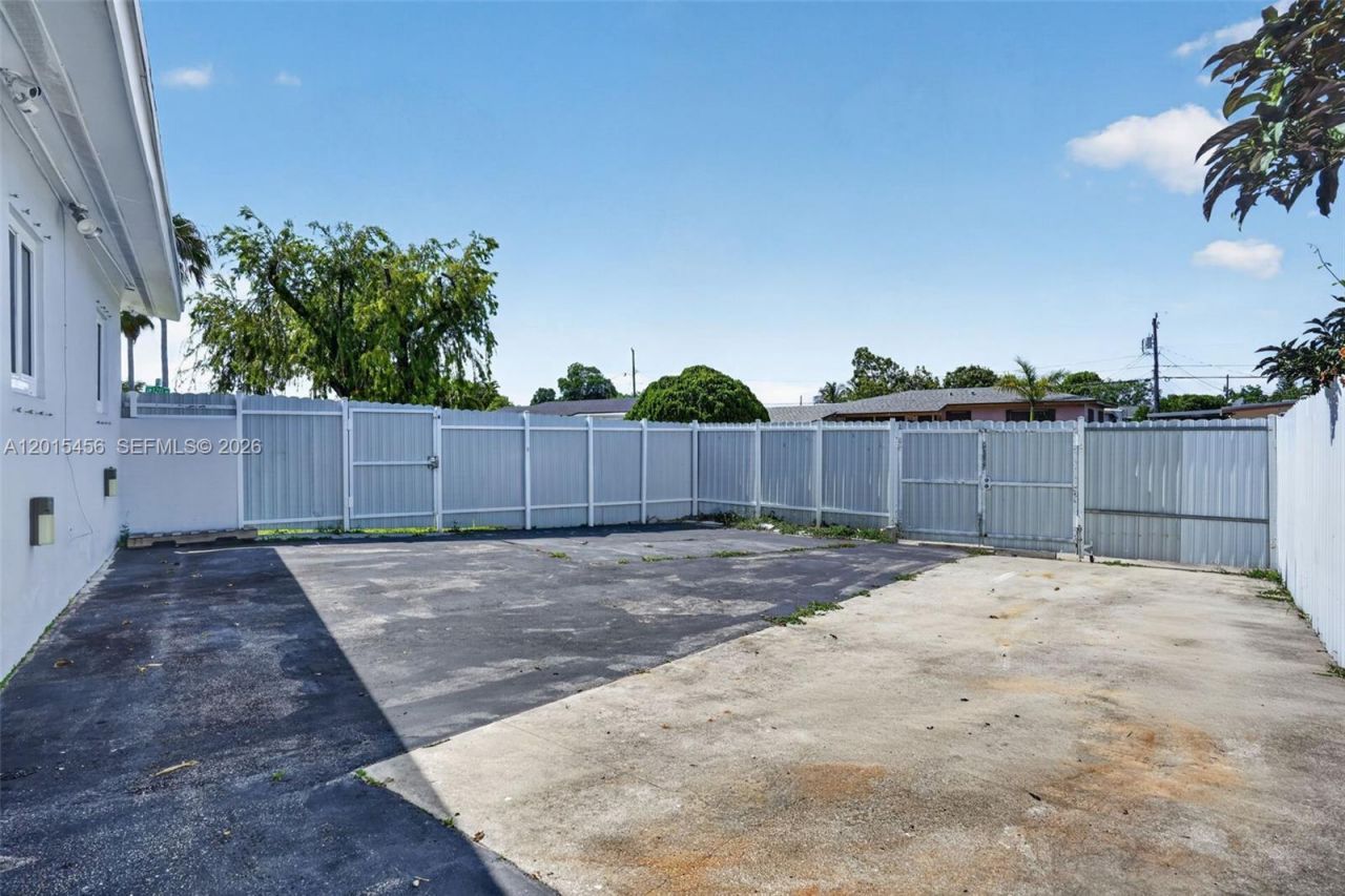 11970 SW 177th Ter , Miami, FL 33177 Photo