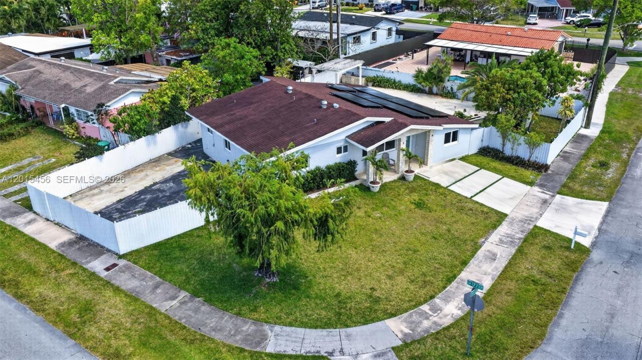 11970 SW 177th Ter , Miami, FL 33177 Photo
