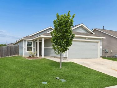 2932 Dora Drive, Fort Worth, TX 76119