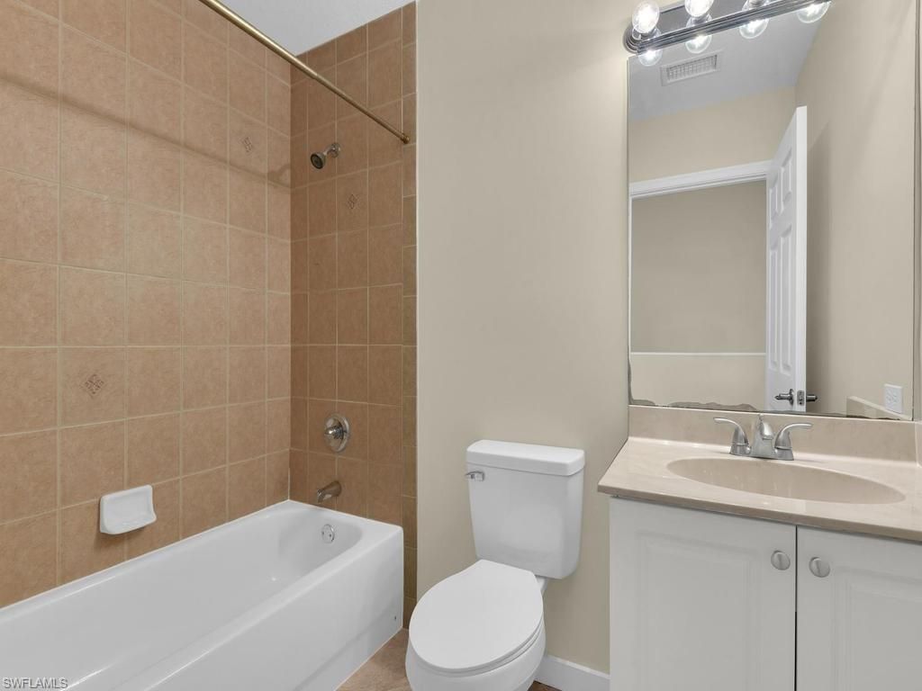 13150 Broadhurst Loop , Unit 203, Fort Myers, FL 33919 Photo