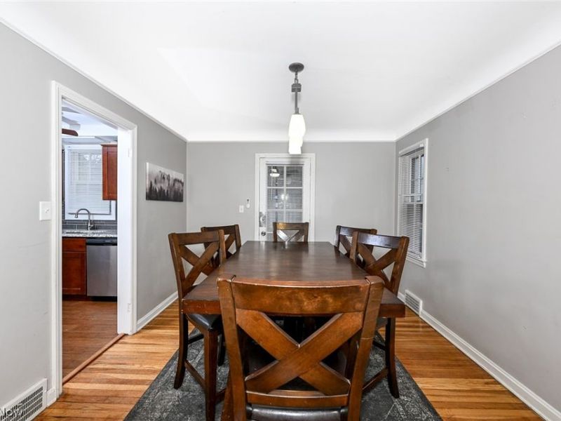 3699 Bainbridge Road, Cleveland Heights, OH 44118 Photo 10
