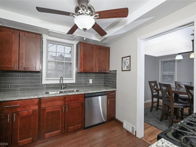 3699 Bainbridge Road, Cleveland Heights, OH 44118 Photo 15