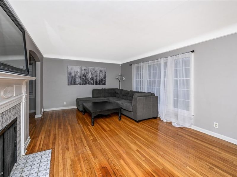 3699 Bainbridge Road, Cleveland Heights, OH 44118 Photo 7