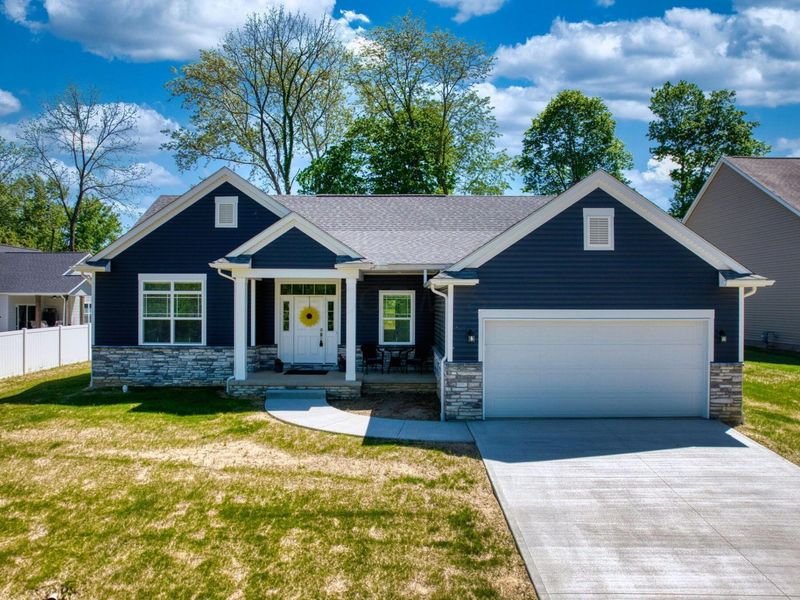 1725 Pleasantview Drive , Lancaster, OH 43130 Photo 1