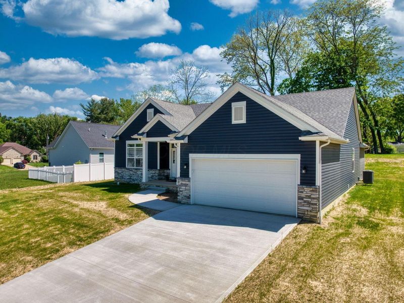 1725 Pleasantview Drive , Lancaster, OH 43130 Photo 2