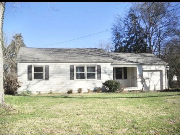 6006 Arcadia Drive, Knoxville, TN 37920