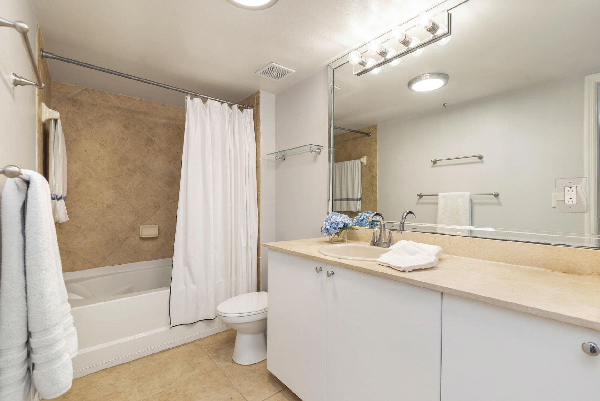 600 S Dixie Highway, Unit 257, West Palm Beach, FL 33401 Photo