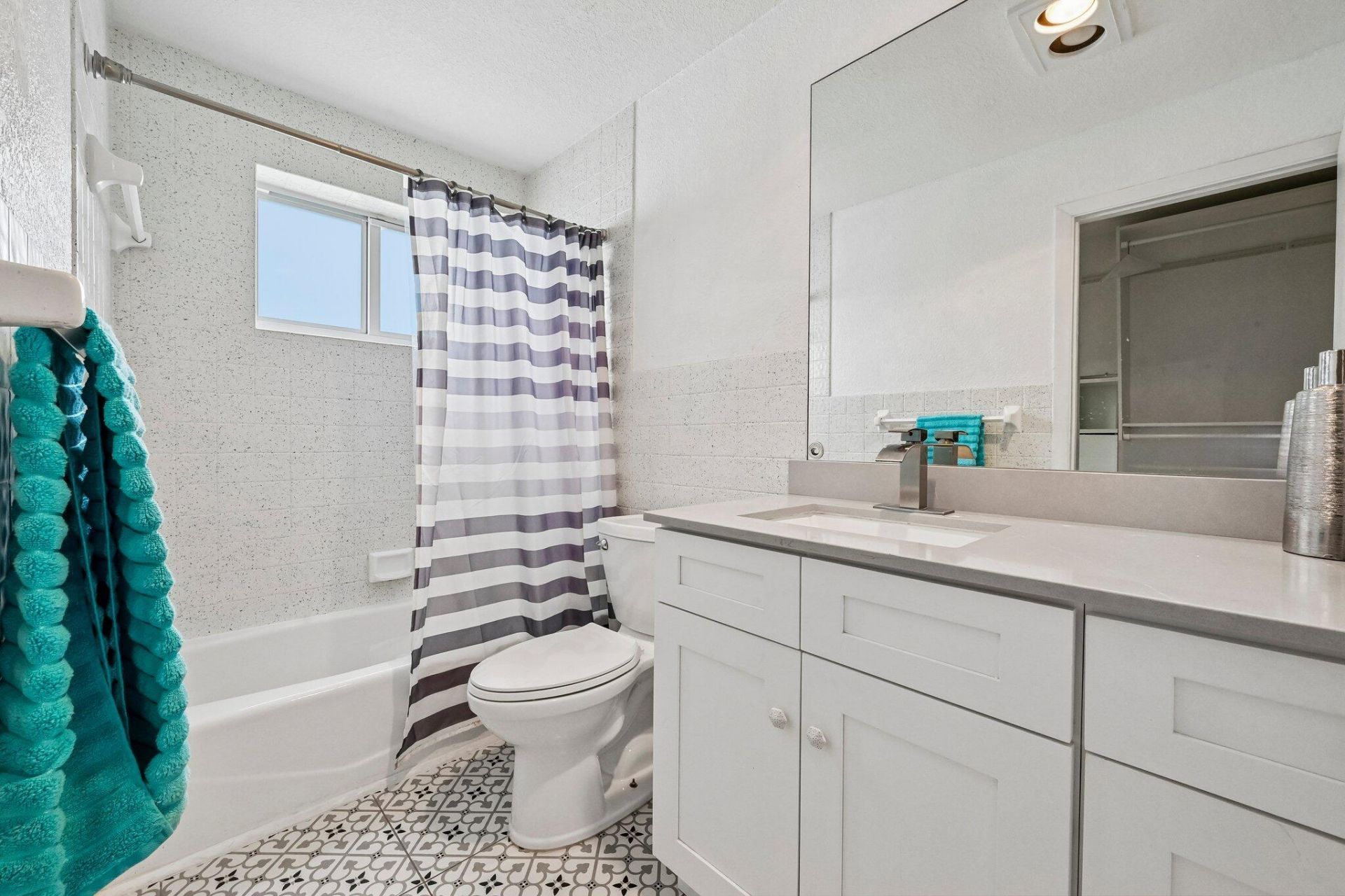 1232 NW 14th Street, Boca Raton, FL 33486 Photo