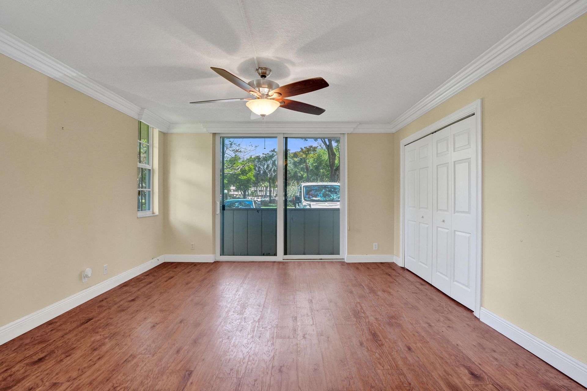 3621 Oaks Clubhouse Drive, Unit 101, Pompano Beach, FL 33069 Photo