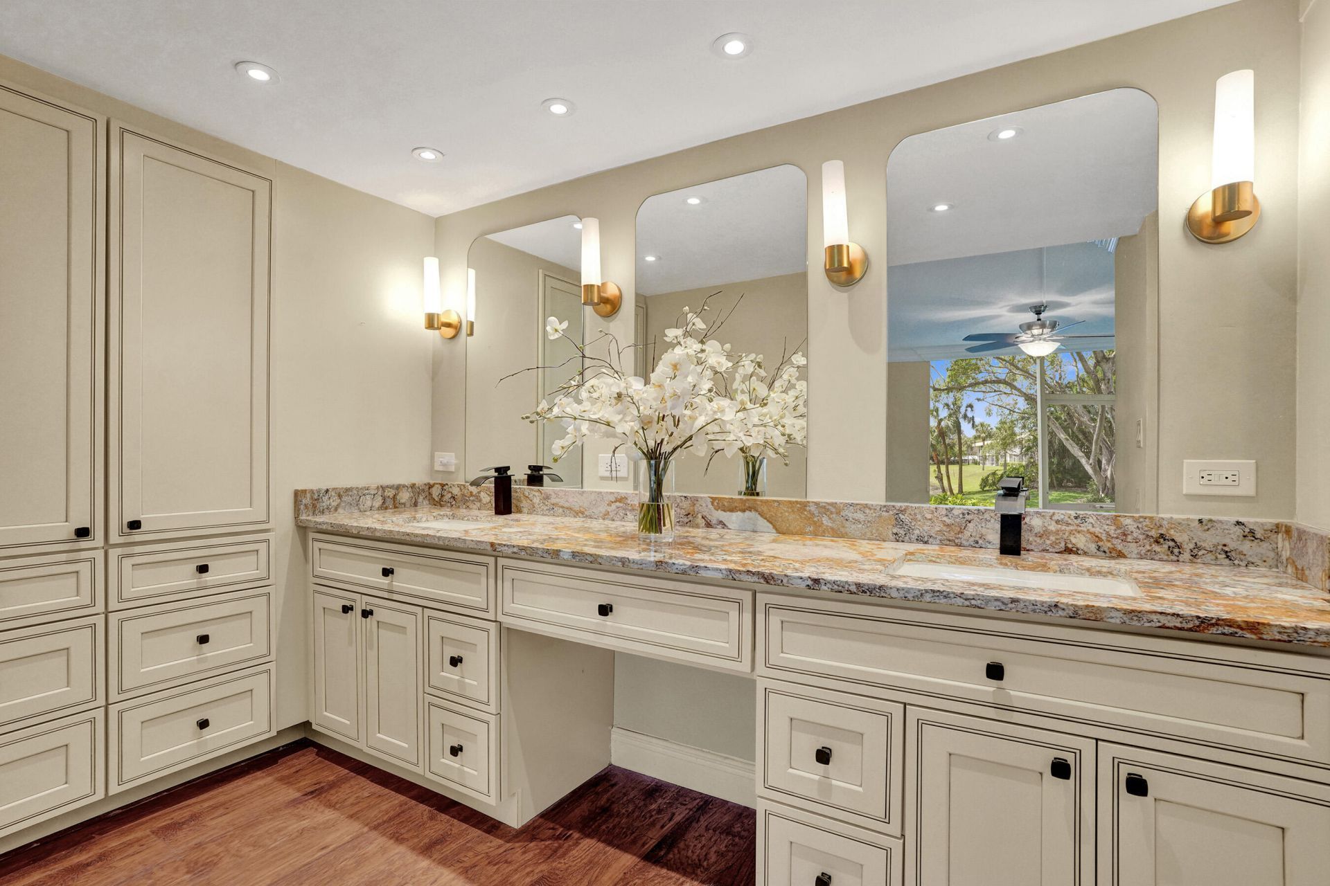 3621 Oaks Clubhouse Drive, Unit 101, Pompano Beach, FL 33069 Photo