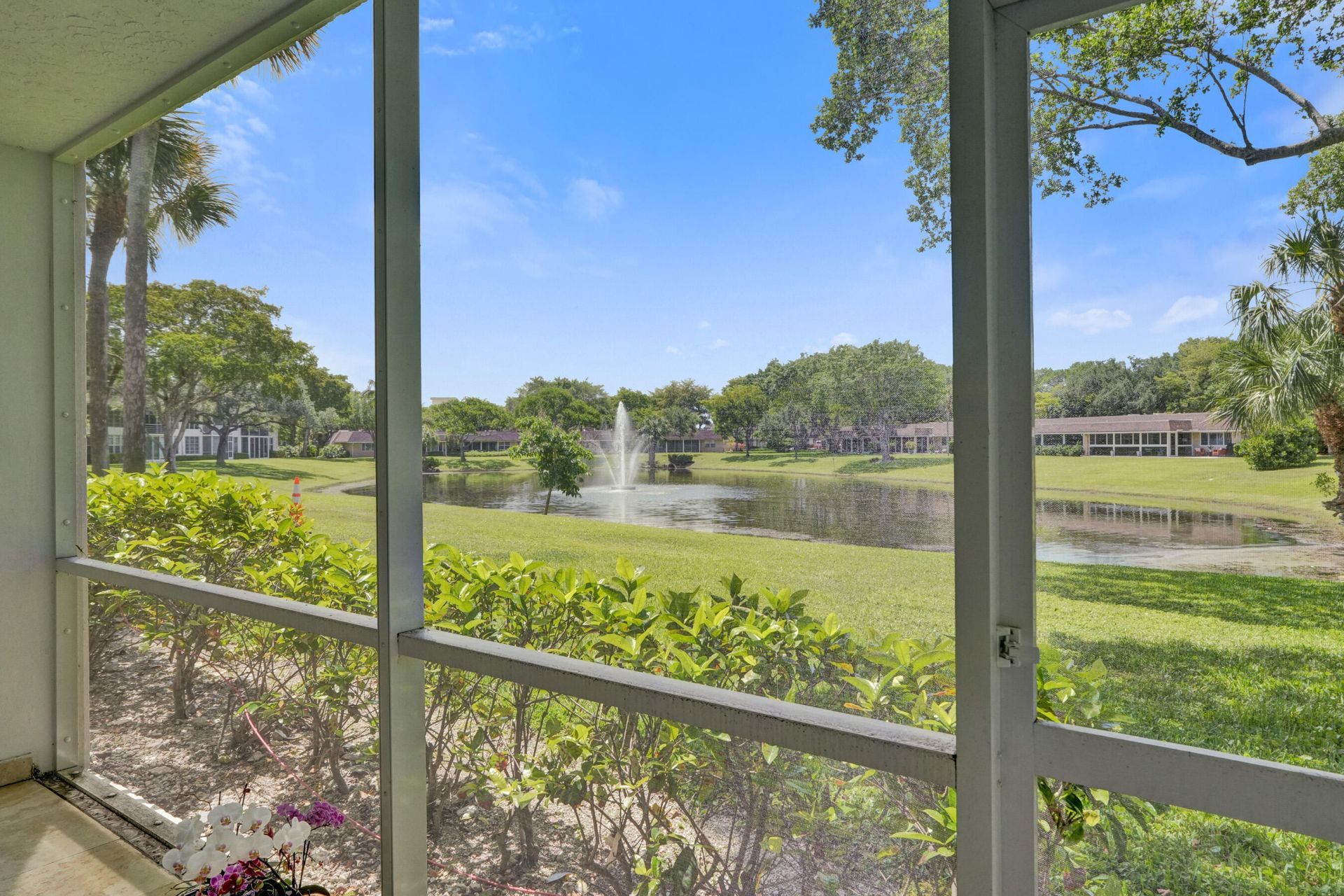 3621 Oaks Clubhouse Drive, Unit 101, Pompano Beach, FL 33069 Photo