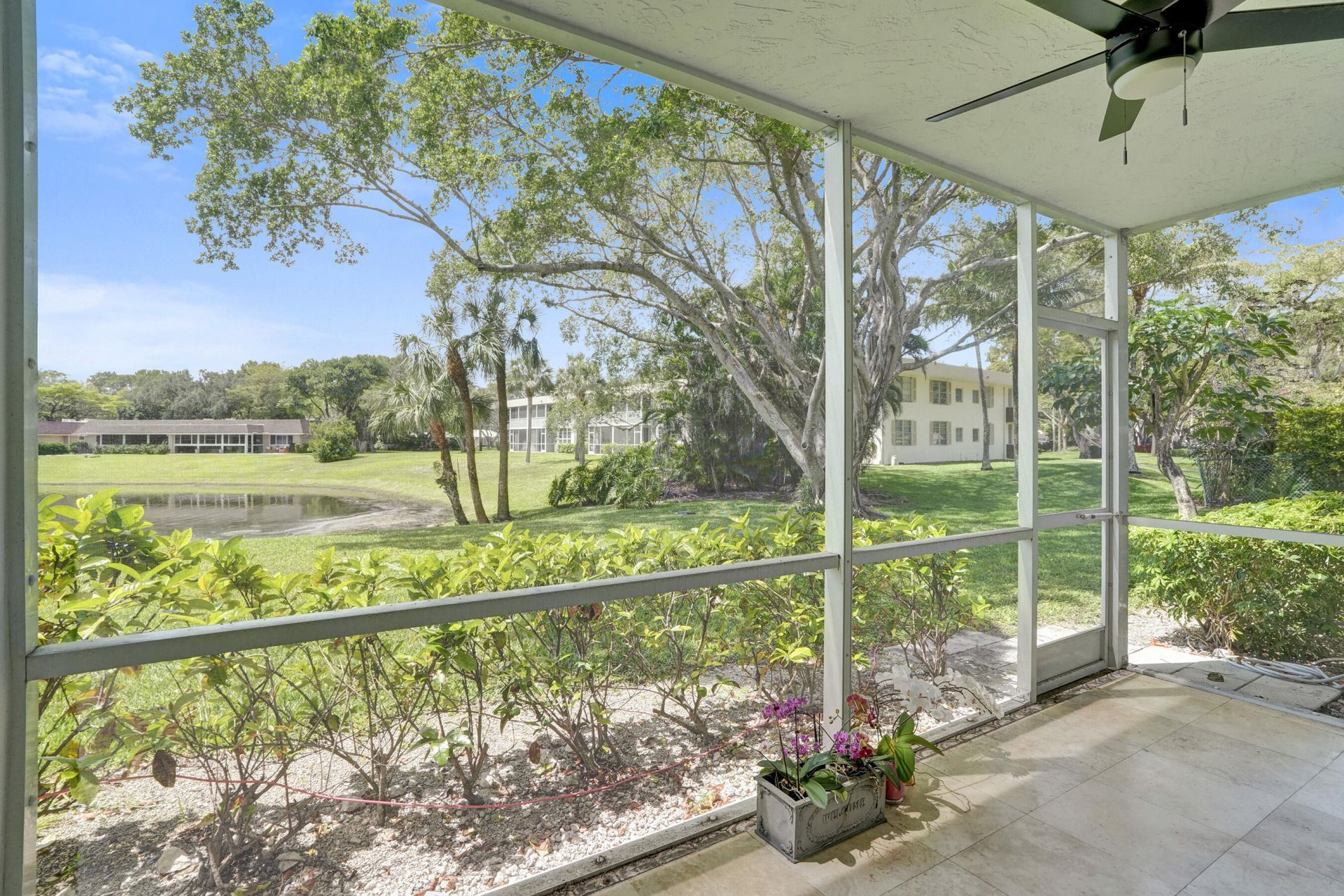 3621 Oaks Clubhouse Drive, Unit 101, Pompano Beach, FL 33069 Photo