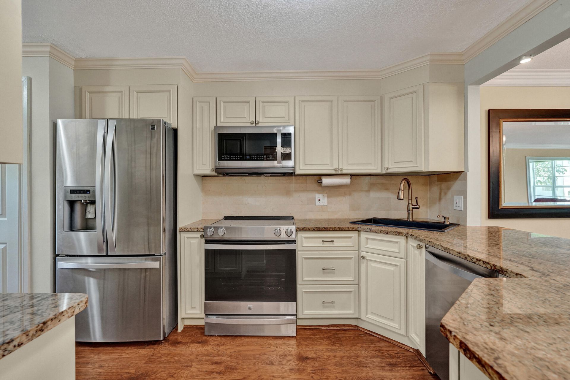 3621 Oaks Clubhouse Drive, Unit 101, Pompano Beach, FL 33069 Photo