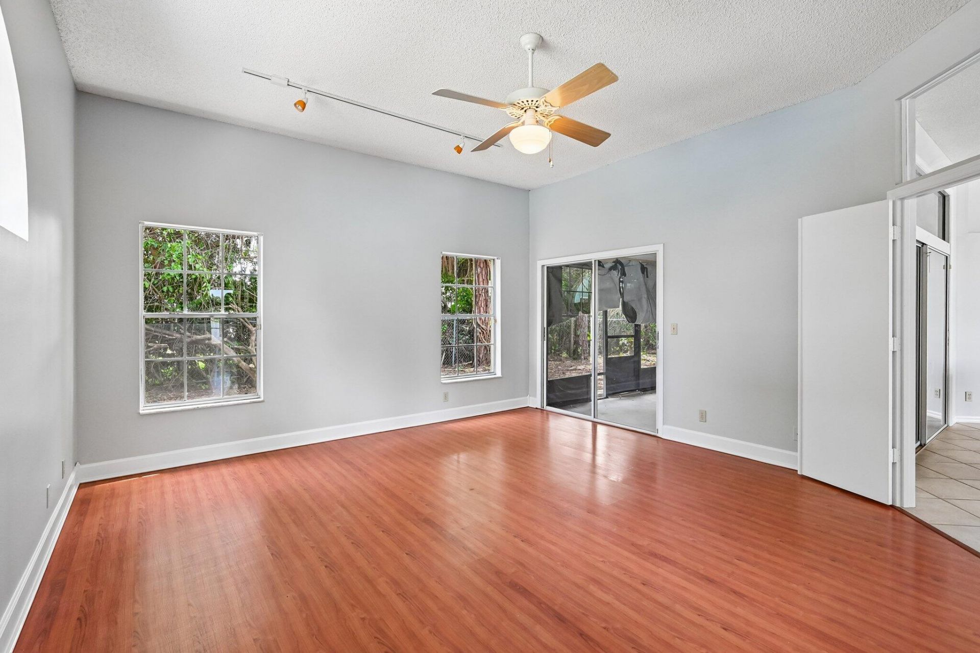 160 Royal Pine Circle S, Royal Palm Beach, FL 33411 Photo