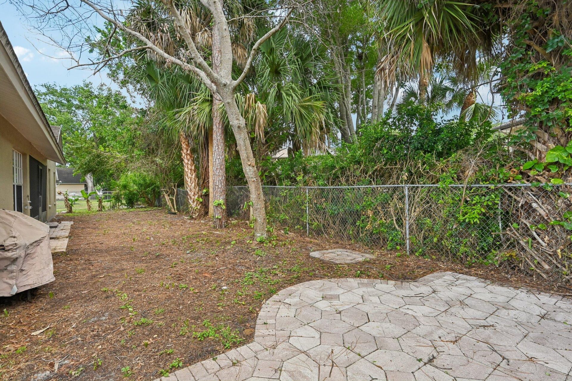 160 Royal Pine Circle S, Royal Palm Beach, FL 33411 Photo