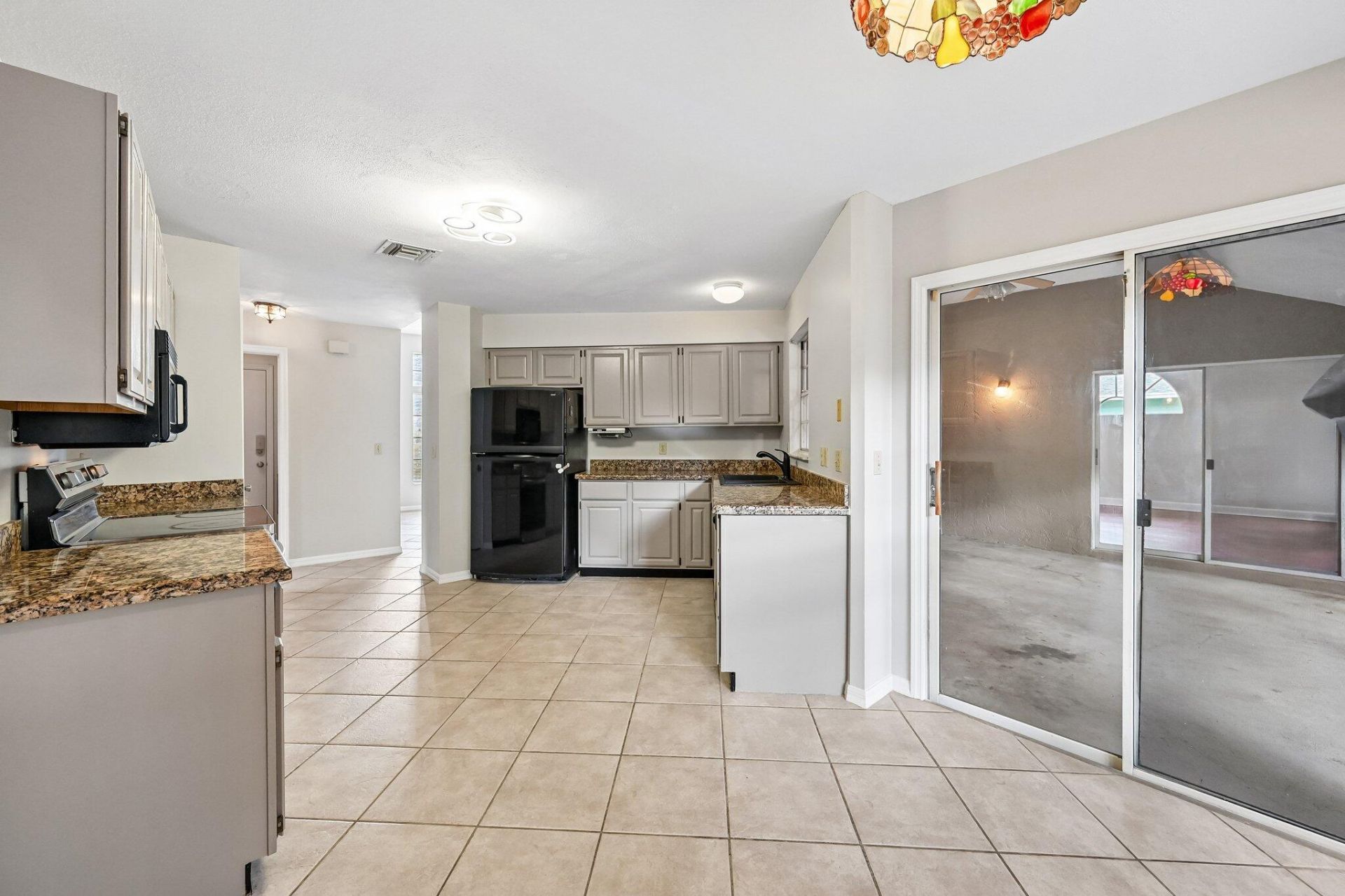 160 Royal Pine Circle S, Royal Palm Beach, FL 33411 Photo