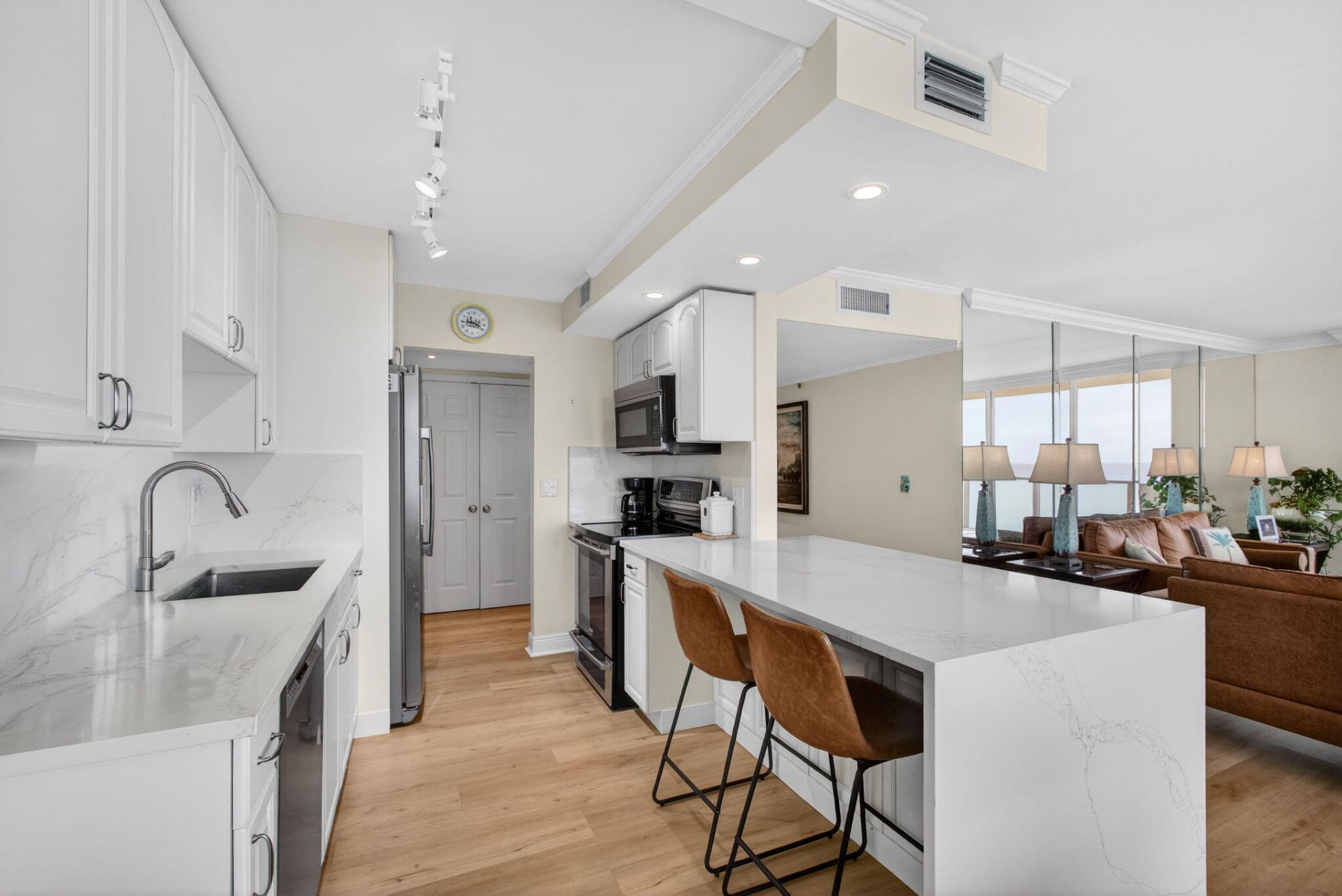 5440 N Ocean Drive, Unit 1006, Riviera Beach, FL 33404 Photo