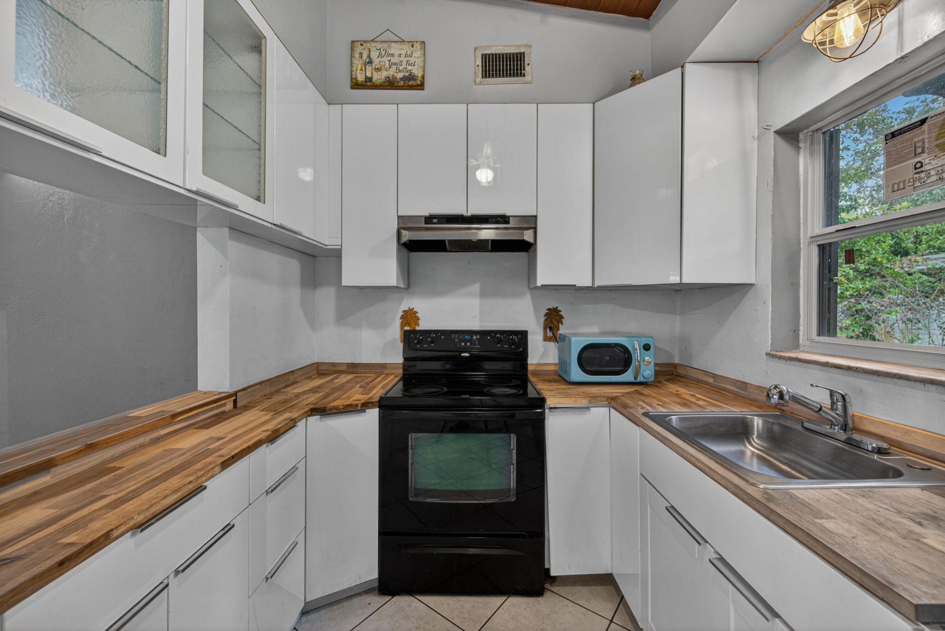 1425 SW 19th Avenue, Fort Lauderdale, FL 33312 Photo