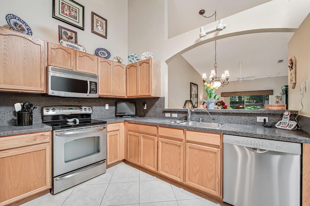9436 Swansea Lane, West Palm Beach, FL 33411 Photo