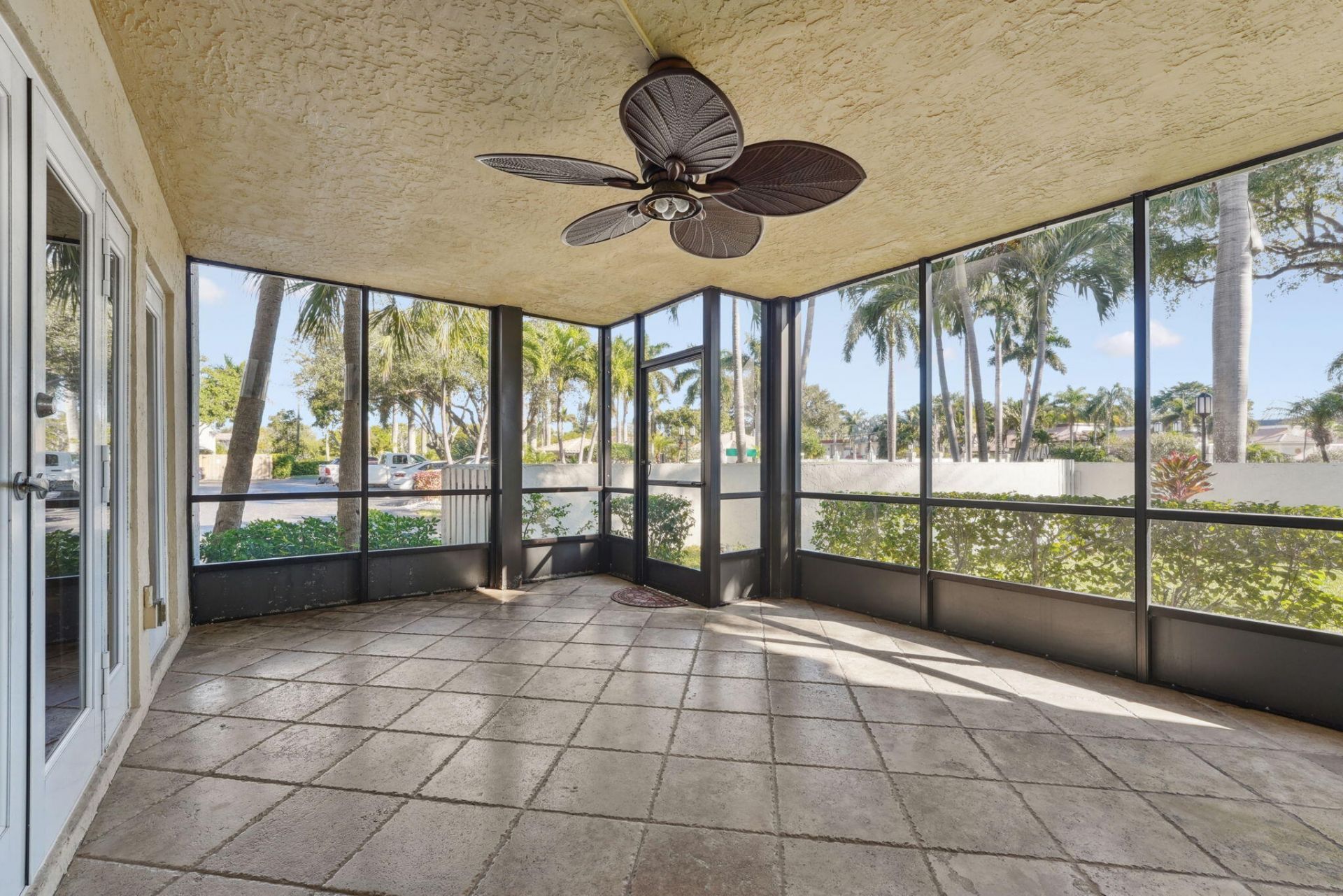 100 Pelican Pointe Drive, Unit 101, Delray Beach, FL 33483 Photo