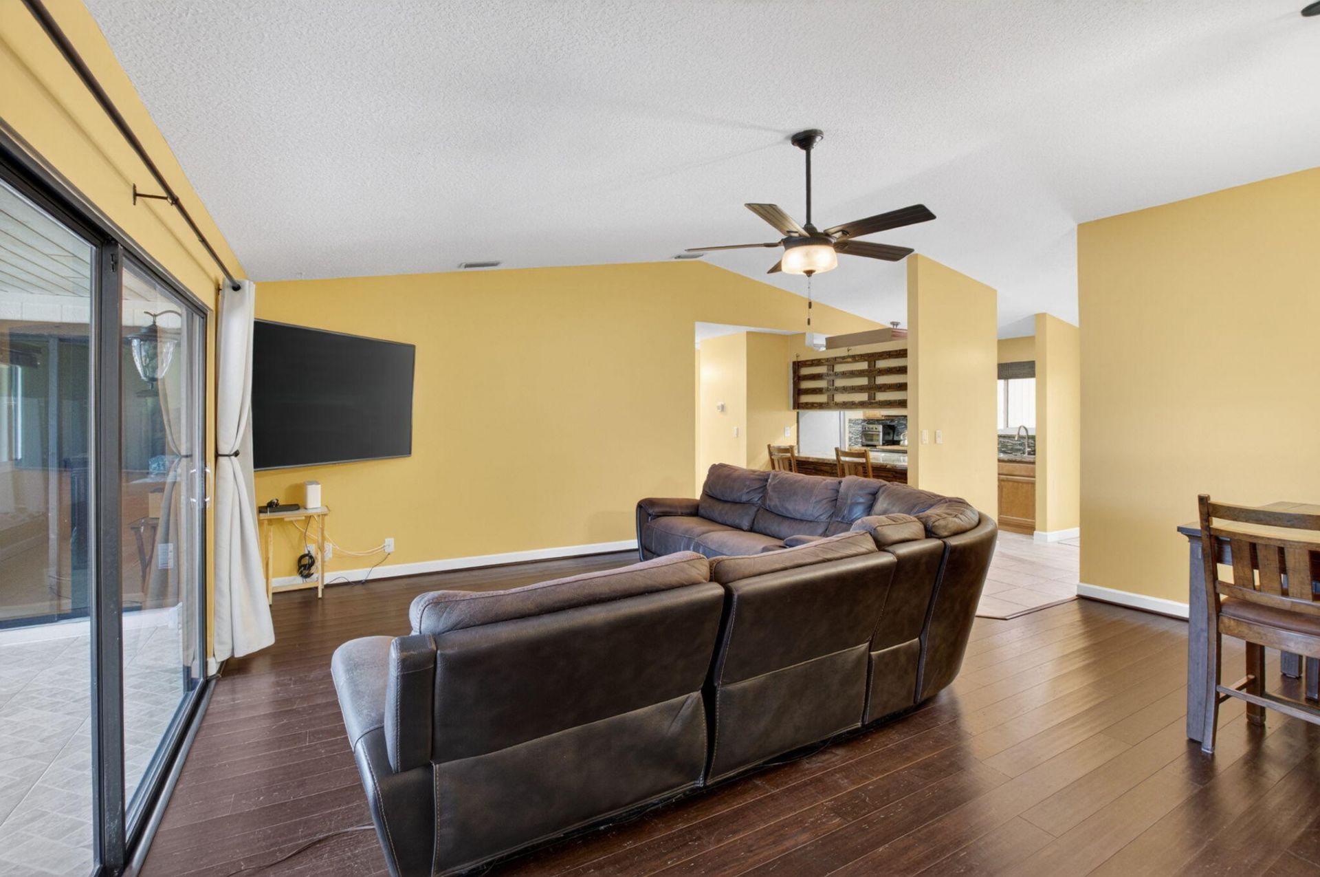43 Mayfair Lane, Boynton Beach, FL 33426 Photo