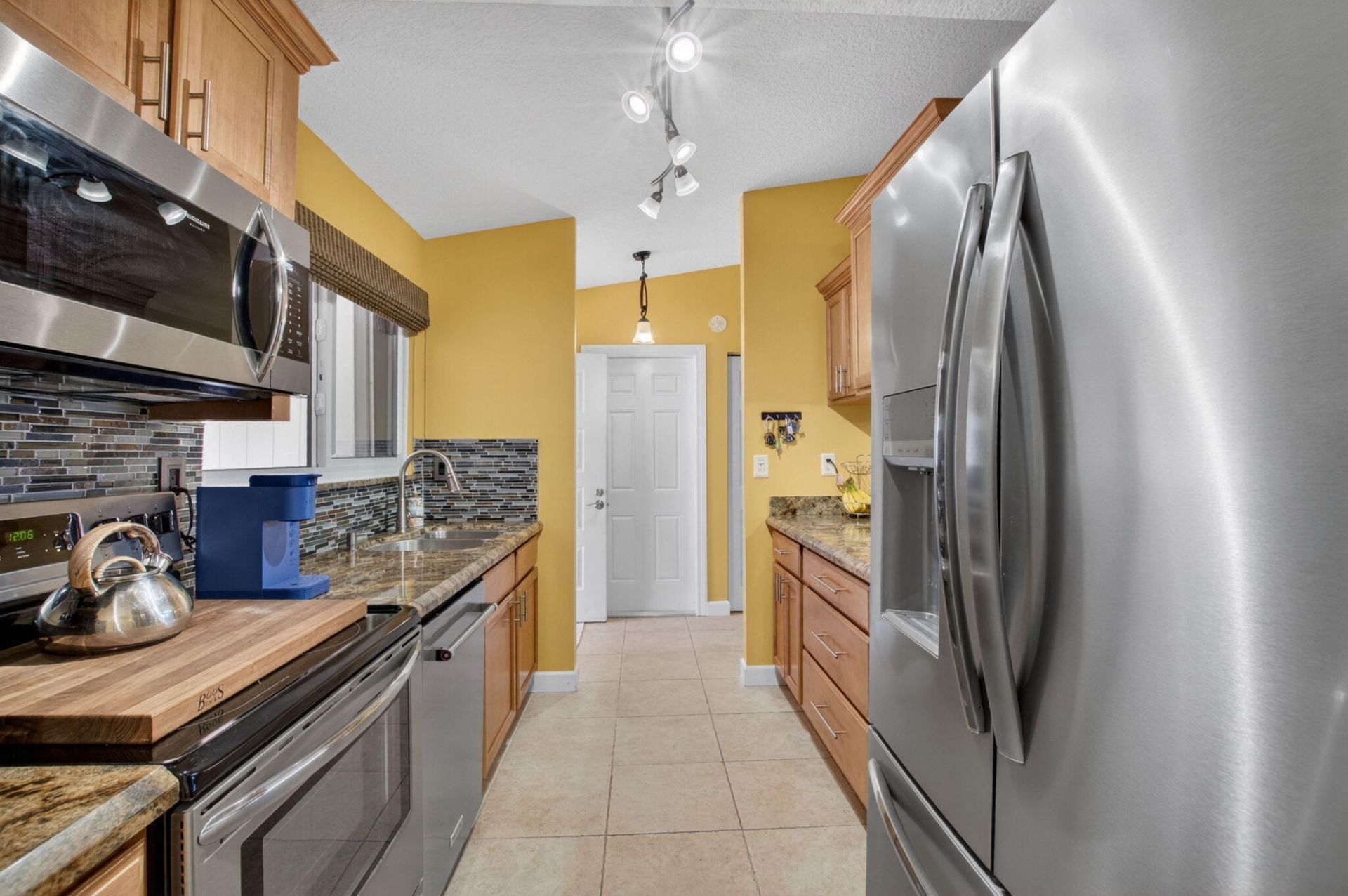43 Mayfair Lane, Boynton Beach, FL 33426 Photo