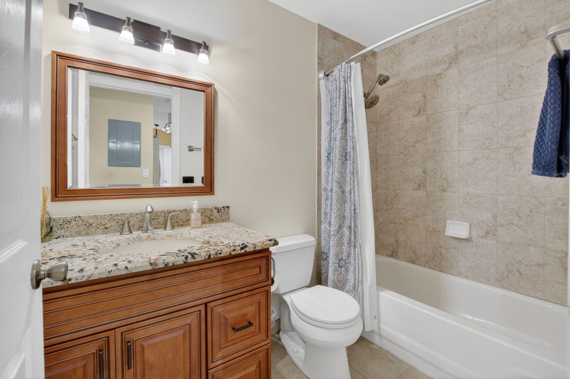 43 Mayfair Lane, Boynton Beach, FL 33426 Photo