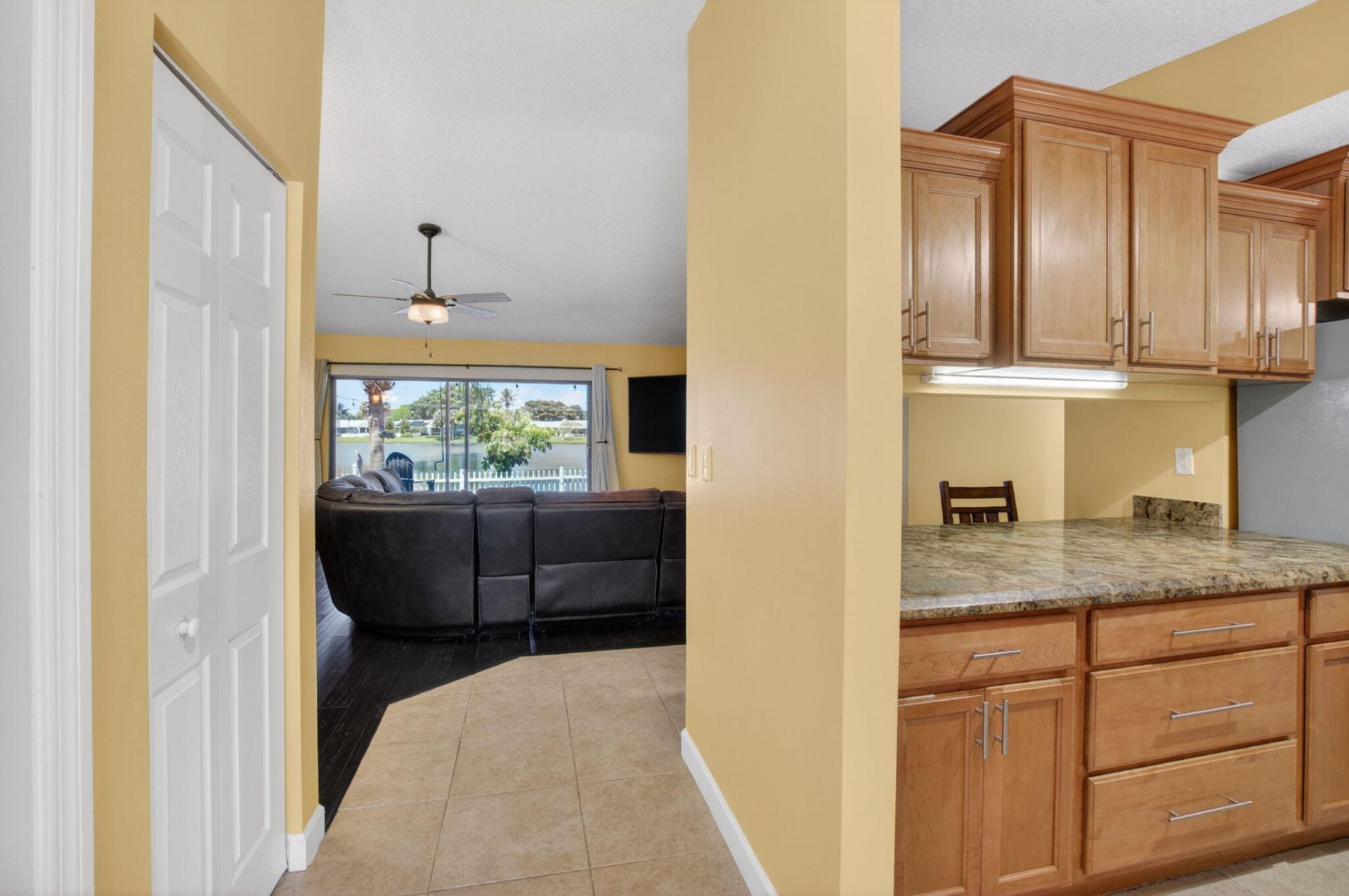 43 Mayfair Lane, Boynton Beach, FL 33426 Photo