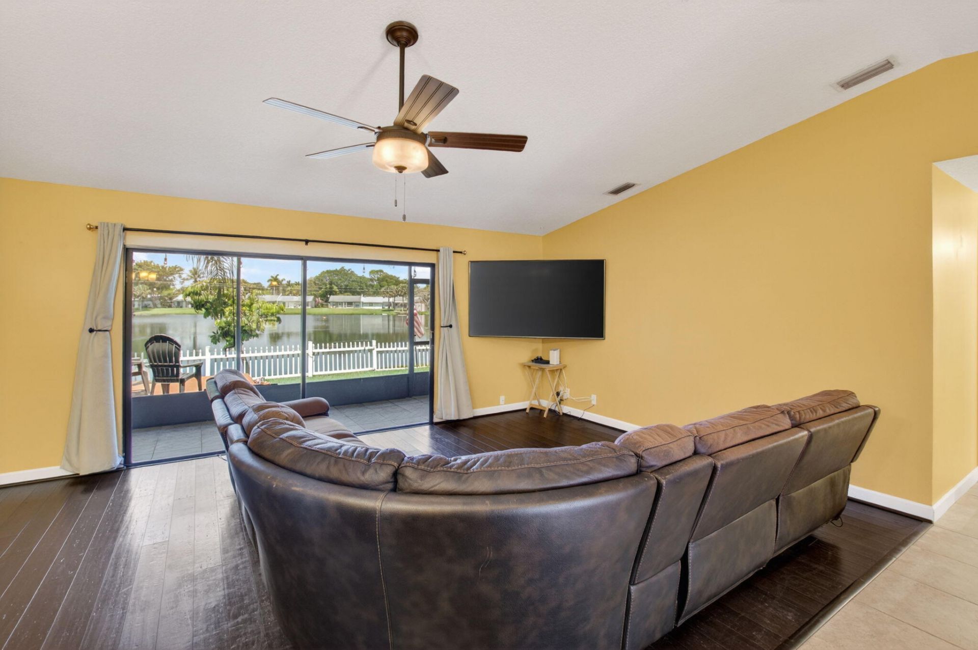 43 Mayfair Lane, Boynton Beach, FL 33426 Photo