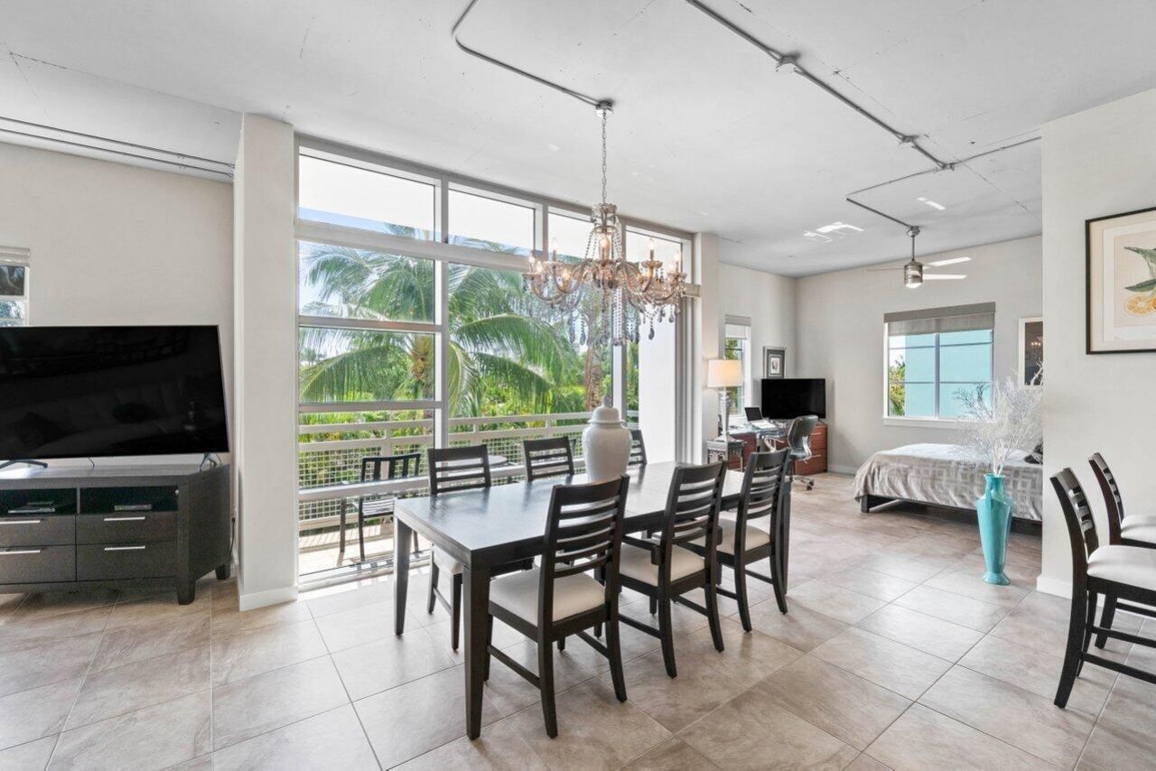 335 SE 6th Avenue, Unit 304, Delray Beach, FL 33483 Photo