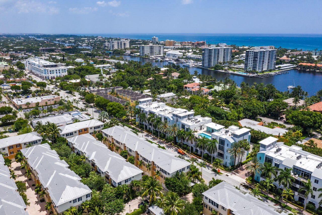 335 SE 6th Avenue, Unit 304, Delray Beach, FL 33483 Photo