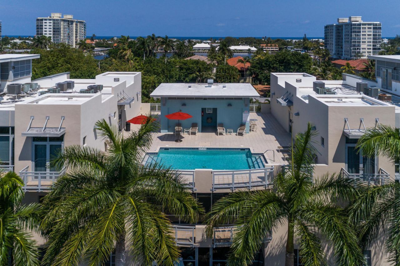 335 SE 6th Avenue, Unit 304, Delray Beach, FL 33483 Photo