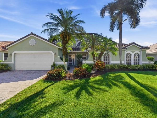 2784 W Orchard Circle, Davie, FL 33328