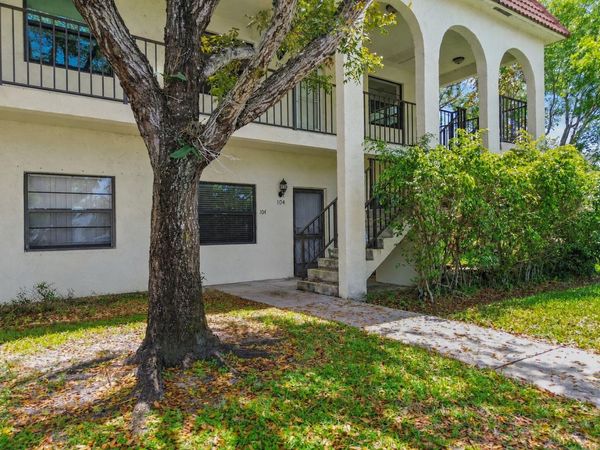 3408 Cypress Trail, Unit 104, West Palm Beach, FL 33417