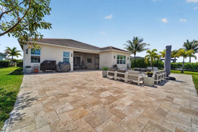 15804 Goldfinch Circle, The Acreage, FL 33470 Photo