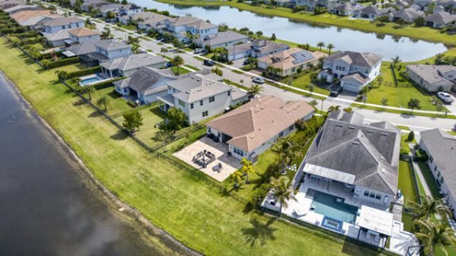 15804 Goldfinch Circle, The Acreage, FL 33470 Photo