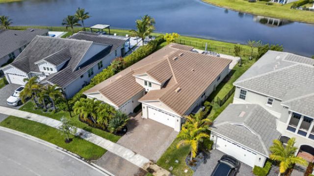 15804 Goldfinch Circle, The Acreage, FL 33470 Photo