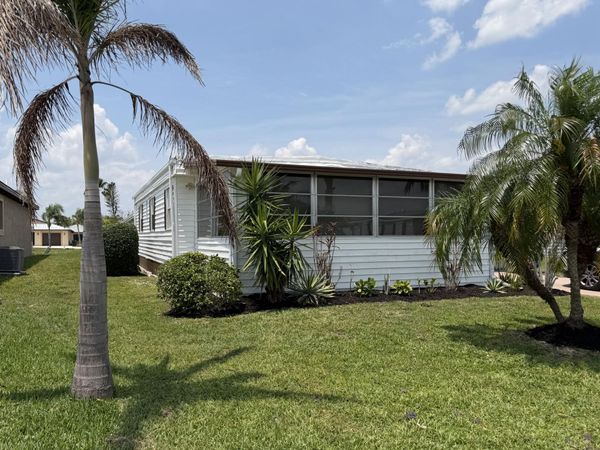 52 Huarte Way, Port St. Lucie, FL 34952