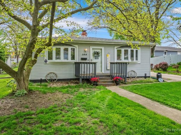 144 Easton Avenue , West Chicago, IL 60185