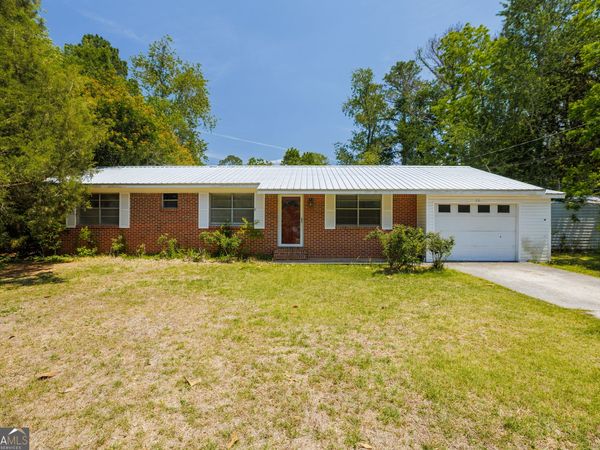 203 Magnolia Drive, Adel, GA 31620