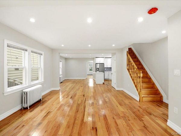 110-28 213th Street , Queens Village, NY 11429