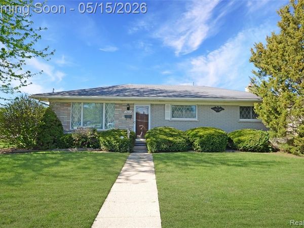 13017 Winona Drive, Sterling Heights, MI 48312