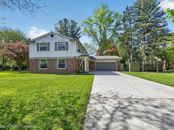 35037 Ellen Court, Livonia, MI 48154