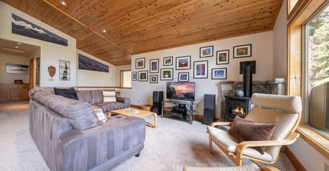 13715 Hansel Avenue, Truckee, CA 96161 Photo