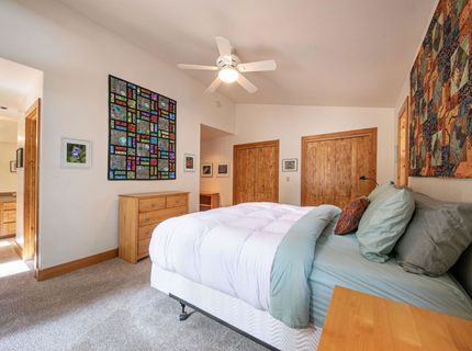 13715 Hansel Avenue, Truckee, CA 96161 Photo