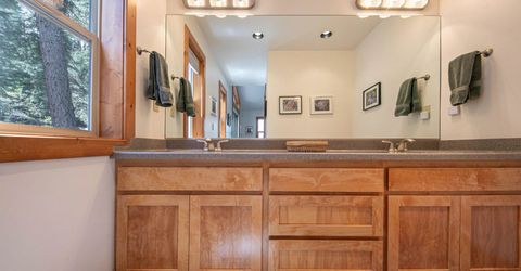 13715 Hansel Avenue, Truckee, CA 96161 Photo