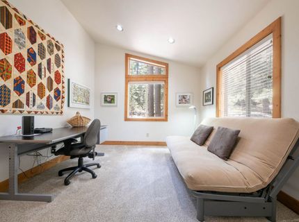 13715 Hansel Avenue, Truckee, CA 96161 Photo