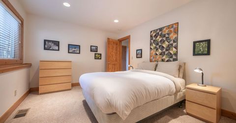 13715 Hansel Avenue, Truckee, CA 96161 Photo